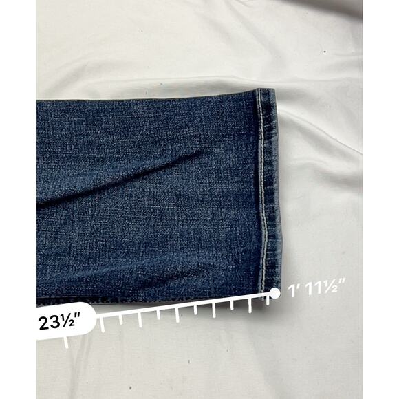 BKE Buckle Jeans Women's 30 Blue Victoria Universal Fit Mid Rise Stretch Cropped - Picture 12 of 12